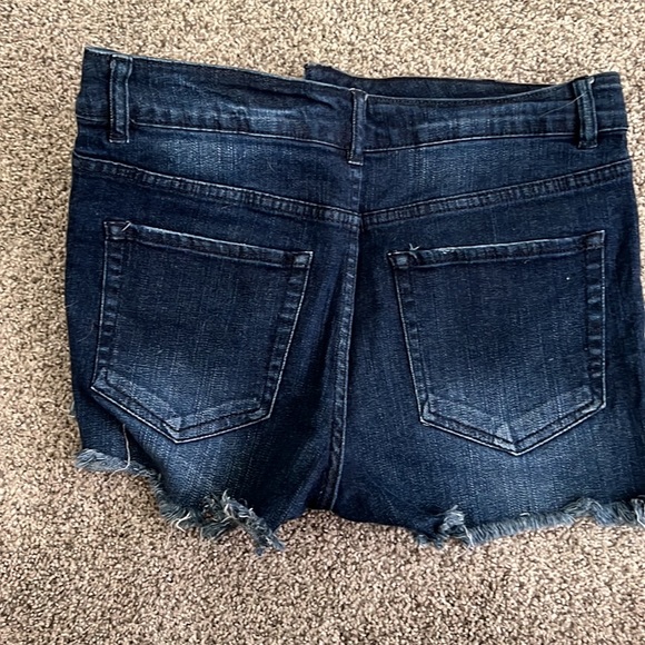Jean shorts - Picture 3 of 3